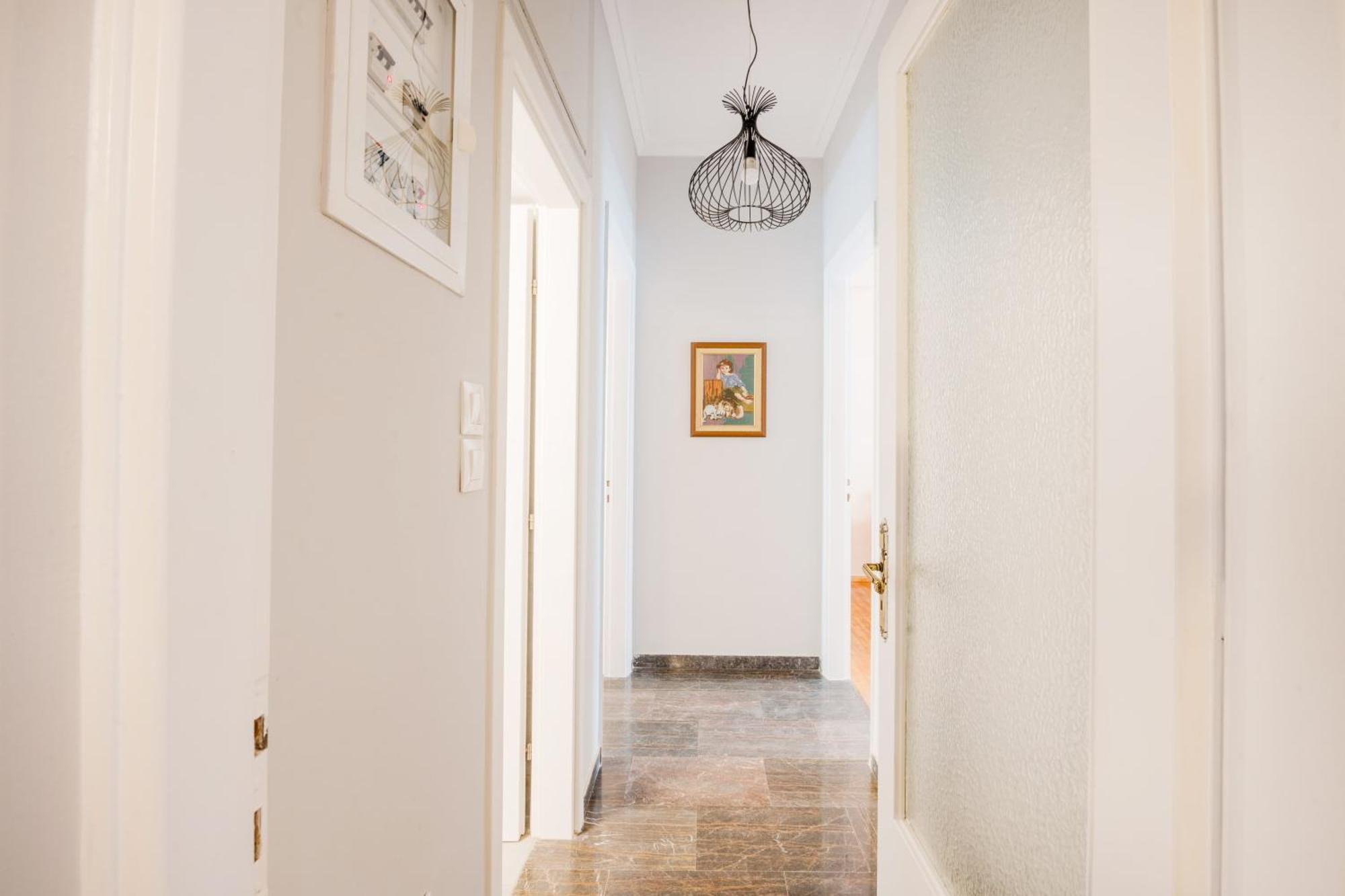 Charming & Authentic Gem - Walk To Port & Shops! Apartment Patras Exterior photo