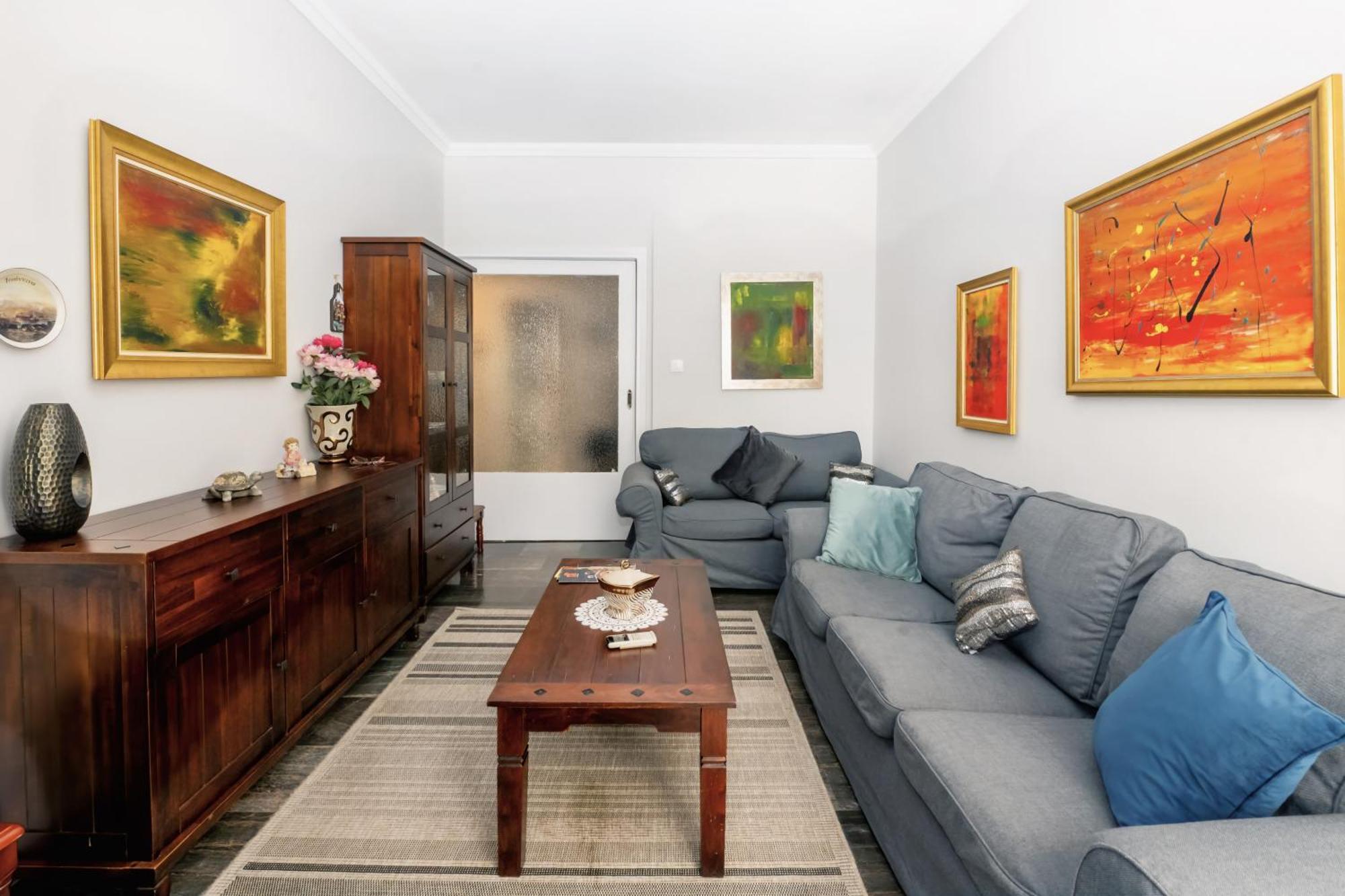 Charming & Authentic Gem - Walk To Port & Shops! Apartment Patras Exterior photo
